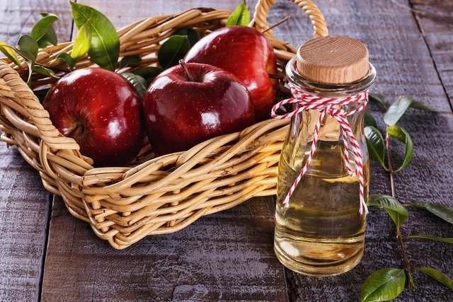 9 benefícios do vinagre de maçã e como consumir